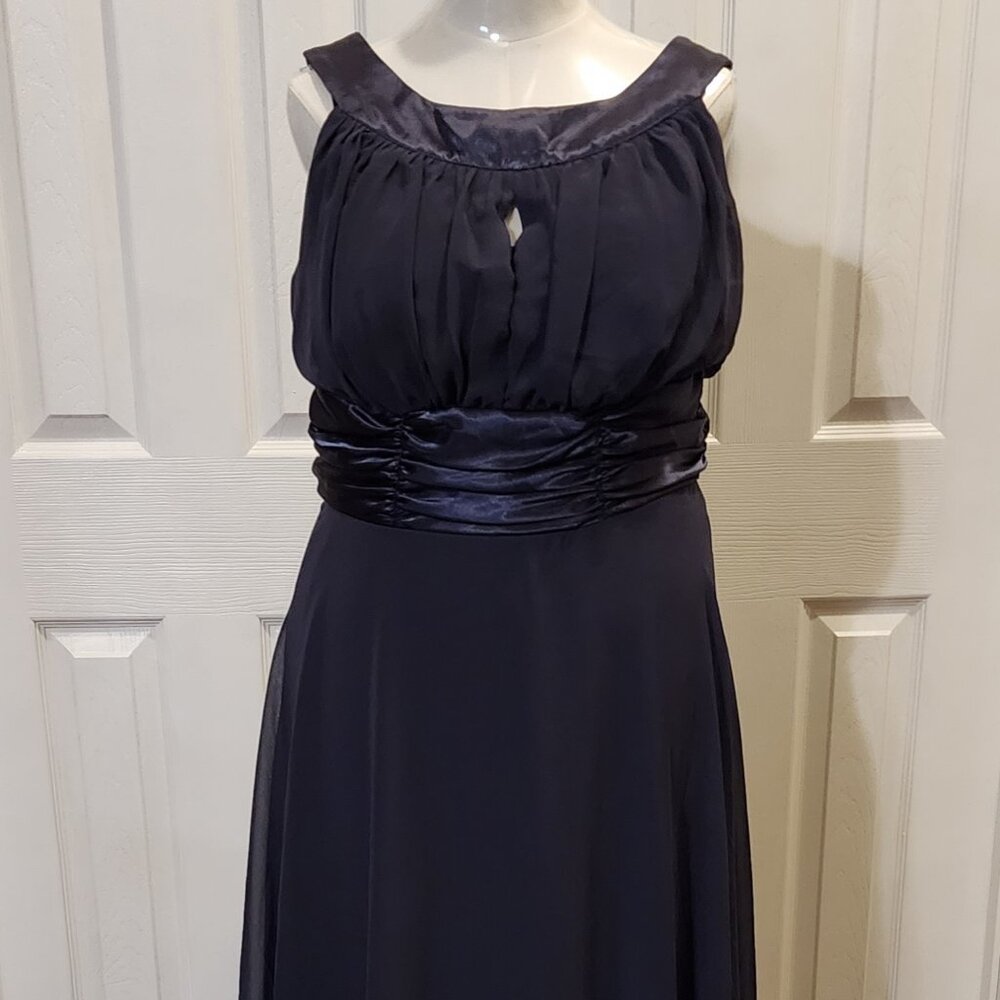 Semi-formal dress gauzy draping hem